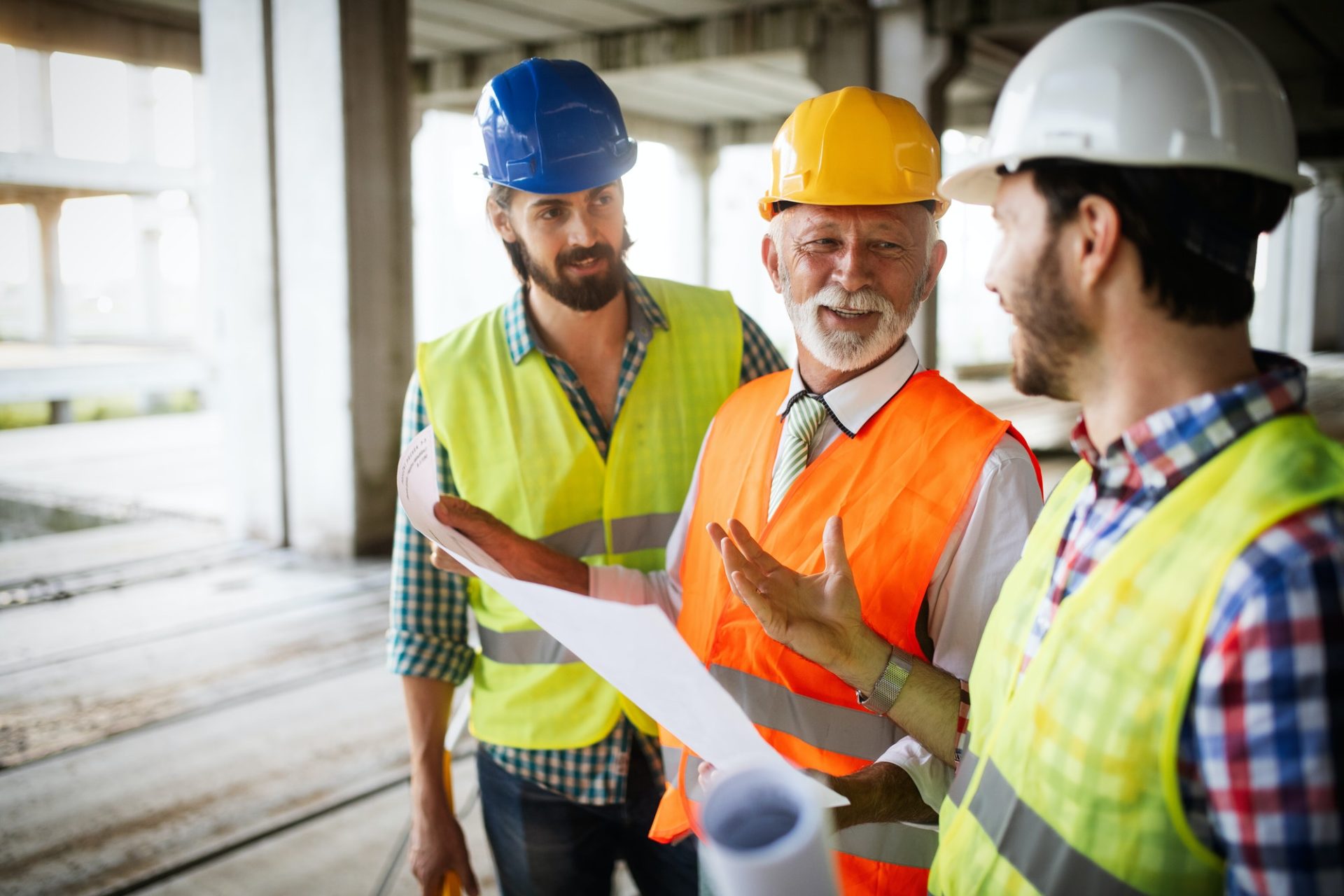 construction-engineers-discussion-with-architects-at-construction-or-building-site-1-e1600417535112.jpg